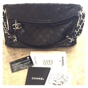 Authentic CHANEL "Basket Weave"Leather Bag