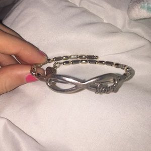 Love bangle Alex and Ani