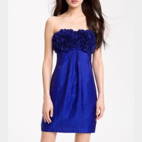 Alexia Admor dress