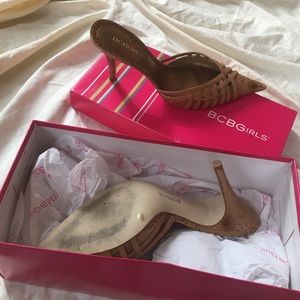 Beige / Tan pointy toe BCBG slip on size 7.5