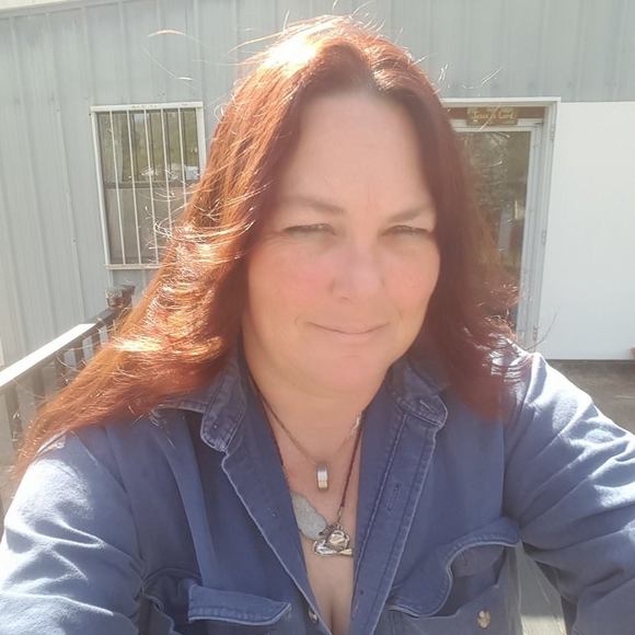 Meet your Posher, Lissa