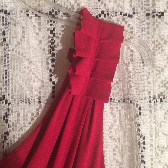 Bundle Red Max and Cleo empire waist knit dress - Picture 3 of 4