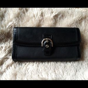 🎁 sale🎁  Authentic Coach Black leather wallet.