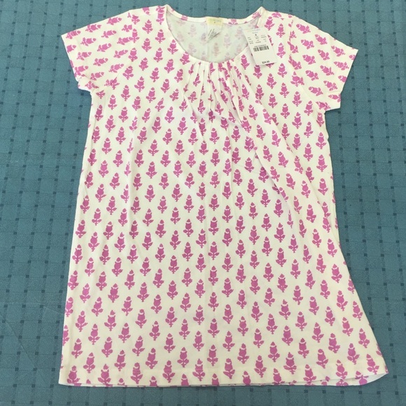 Cute girls top. Crew cuts. NWT