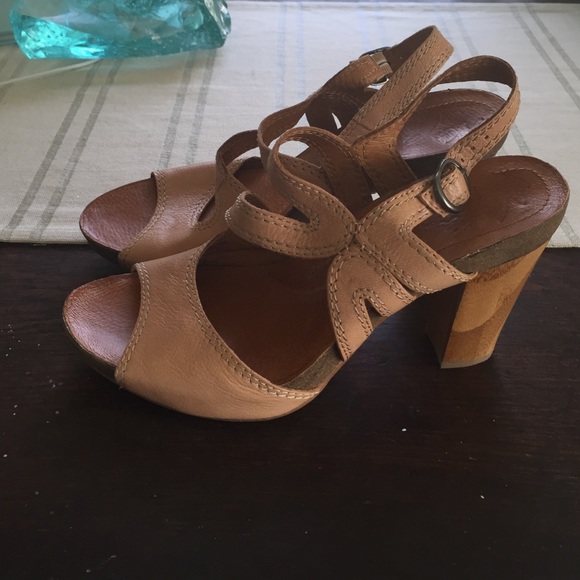 Naya Shoes - Naya Nude Colored Heels