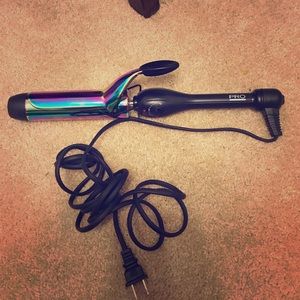 1 1/2 inch curling iron