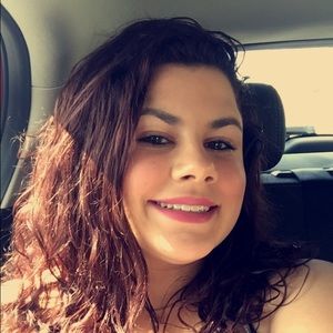 Meet your Posher, Denisse