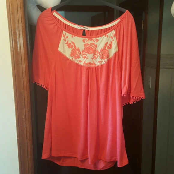 Maurices coral pink tee spring summer 1
