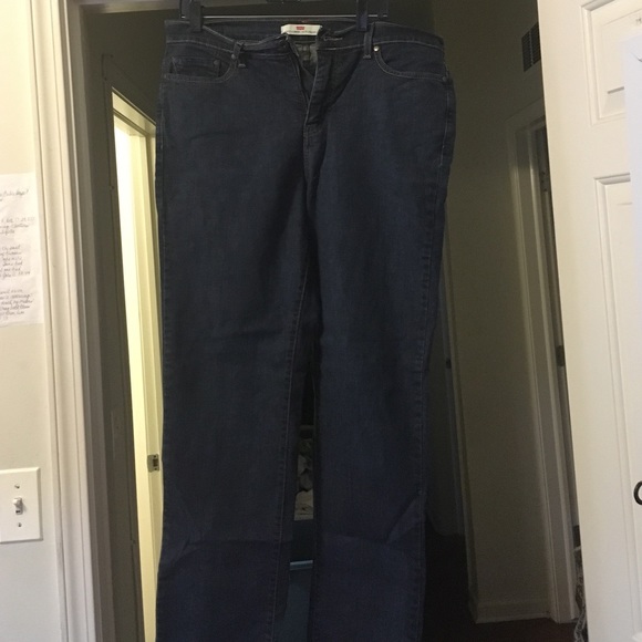Levis