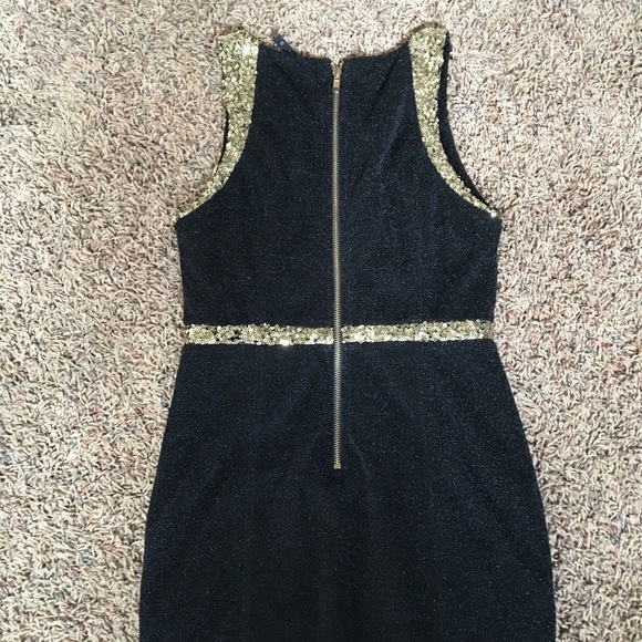 Mini Dress 🍾 - Picture 2 of 3