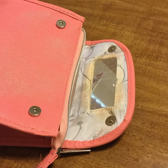 Laura Ashley make up bag - Picture 3 of 4