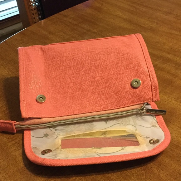 Laura Ashley make up bag - Picture 4 of 4