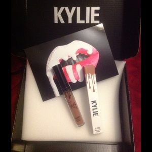 Kylie Lip Gloss in LIKE. With new applicator!