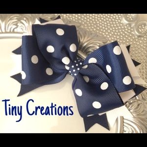 Blue polka dots hair clip