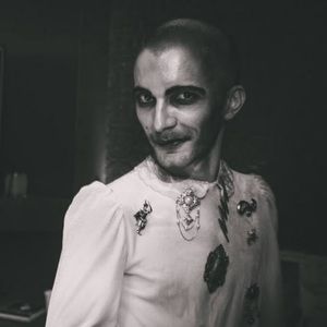 Meet your Posher, Nicholas