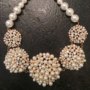Gorgeous Faux Pearl Statement Necklace