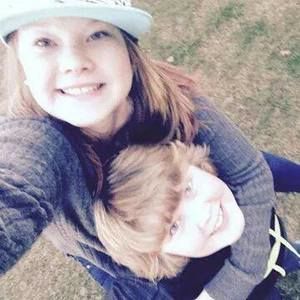 Meet your Posher, Lynda