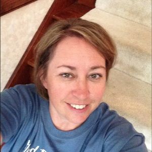 Meet your Posher, Denise