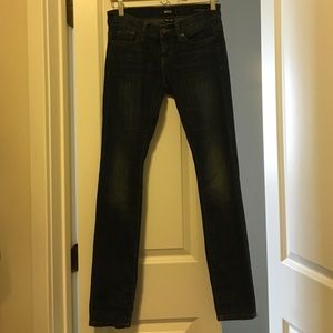 BDG mid rise cigarette ankle jean size 26