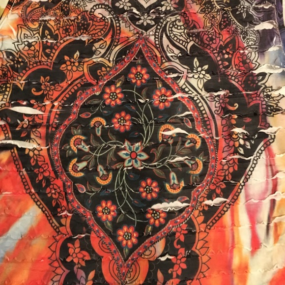 Beautiful Tank - Picture 3 of 3