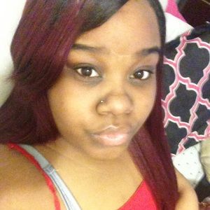 Meet your Posher, Kanisha