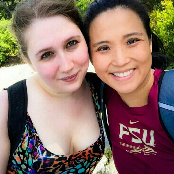 Meet your Posher, Laura - Picture 3 of 4