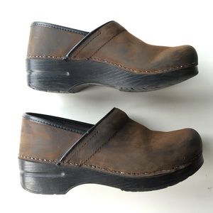DANSKO CLOGS -  (size 38 EURO Narrow)