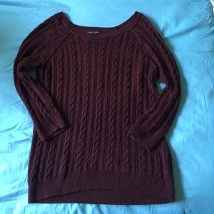 American Eagle maroon sweater