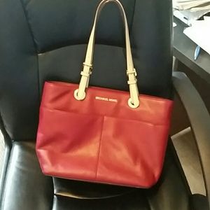 Michael Kors Bedford hold