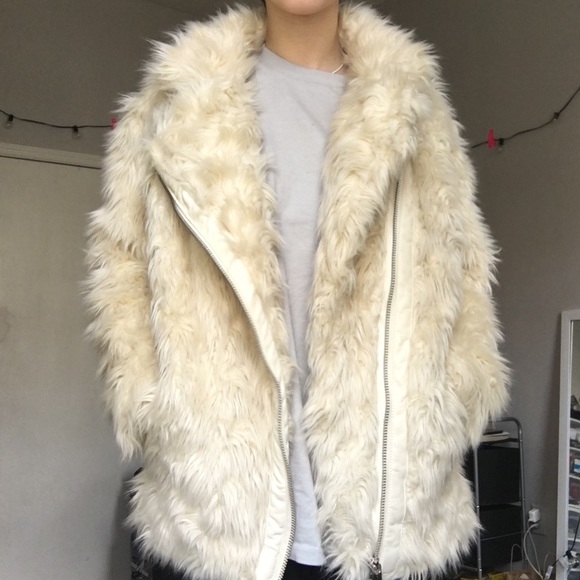 WHITE FAUX FUR COAT