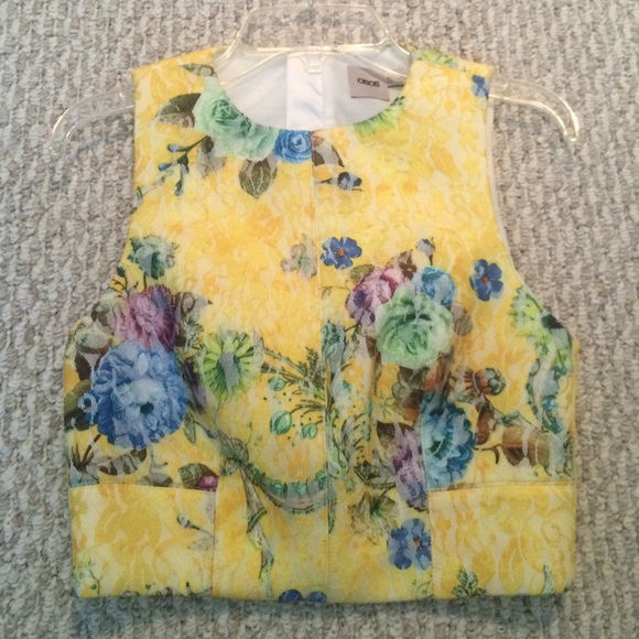 Asos floral crop top worn once ✨