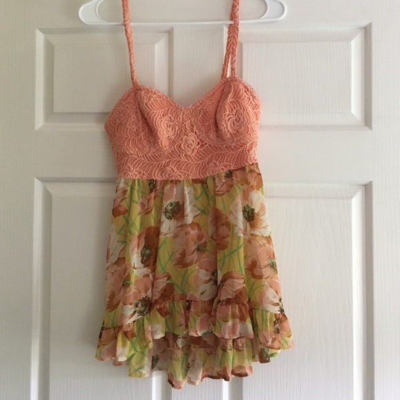 Crochet and floral tank Ⓜ️