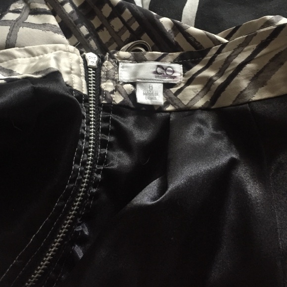 Go Collection skirt - Picture 3 of 4