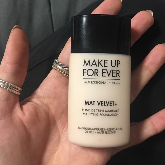 MAKE UP FOR EVER mat velvet +