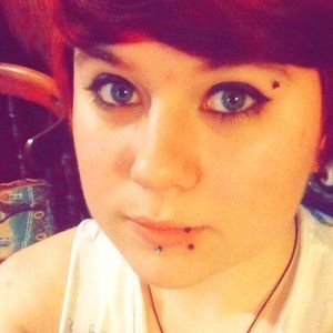 Meet your Posher, Cassandra