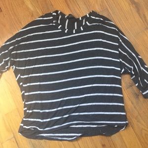 ❌SOLD❌BUY 1 GET 2 FREE❗️Rue 21 gray & white top