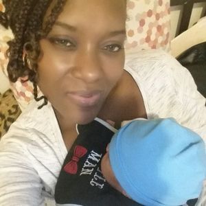 Meet your Posher, Lina