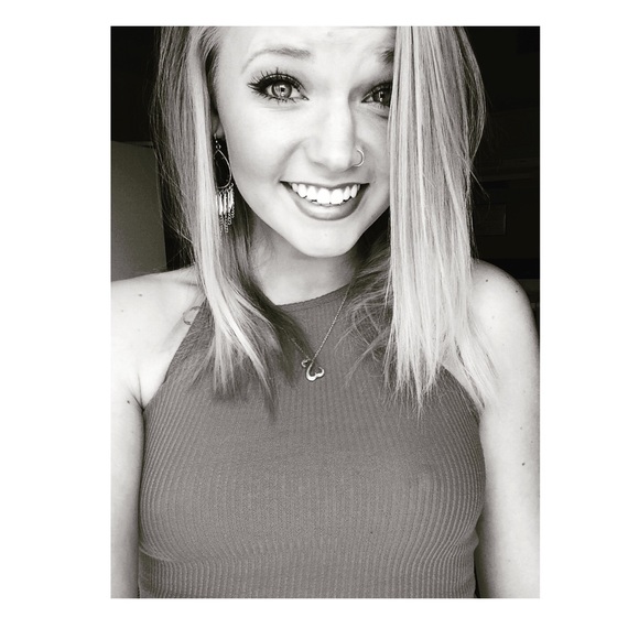 Meet your Posher, Alysha