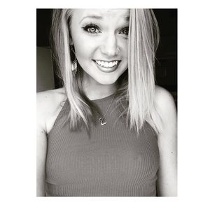 Meet your Posher, Alysha