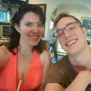 Meet your Posher, Chloe