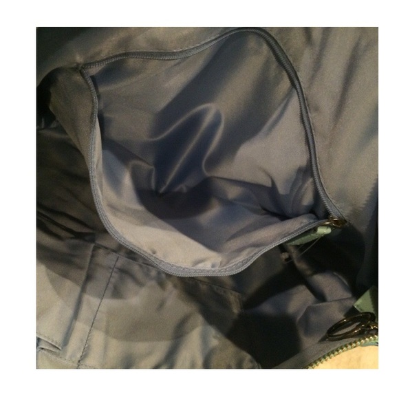 POPPY 3D OP ART SIGNATURE GLAM TOTE BAG - Picture 5 of 5