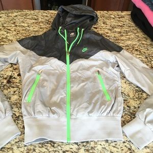 Nike windbreaker jacket