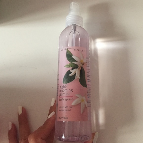 BBW Night-Blooming Jasmine body splash