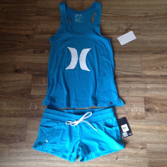 Hurley Women's Tank and Short Set - Picture 1 of 3