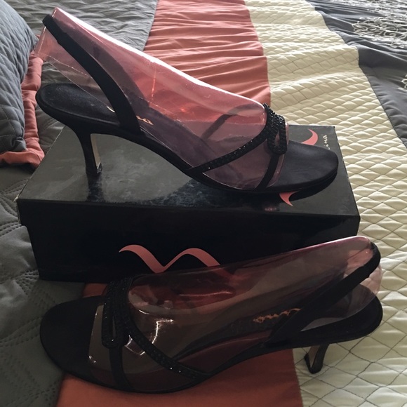 NINA grand luster heels women's size 11