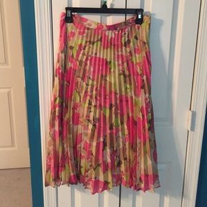 Flowy Loft skirt