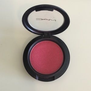 Mac blush