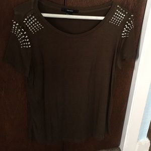 Dark green t shirt with studs