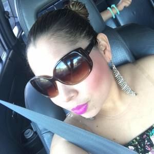 Meet your Posher, Ara