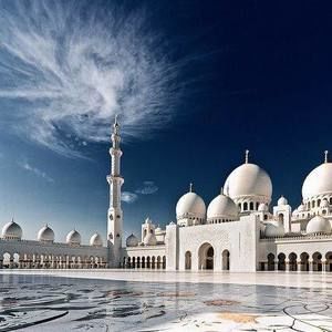 Meet your Posher, Azza